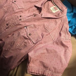 Levi’s button down